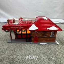 Dept 56 Snow Village Chick-fil-A Dwarf House & Billboard 2011 Retired