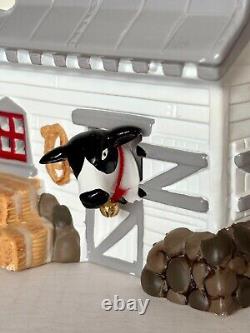 Dept 56 Snow Village Dairy Barn Holiday Heifers Decorating Elsie EUC