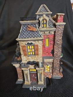 Dept 56 Snow Village HalloweenGrimsly's House of Oddities 2007