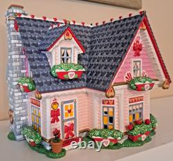 Dept. 56 Snow Village Series Hearts & Blooms Valentine Cottage & Sweethearts