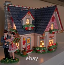 Dept. 56 Snow Village Series Hearts & Blooms Valentine Cottage & Sweethearts