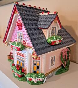 Dept. 56 Snow Village Series Hearts & Blooms Valentine Cottage & Sweethearts