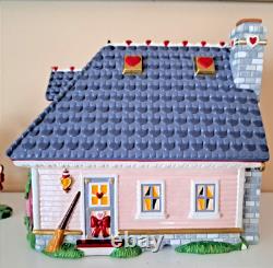 Dept. 56 Snow Village Series Hearts & Blooms Valentine Cottage & Sweethearts