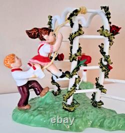 Dept. 56 Snow Village Series Hearts & Blooms Valentine Cottage & Sweethearts