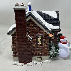 Dept 56 Snow Village Snowman House 55390 RETIRED 2020 with box & adapter Working