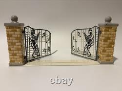 Dept. 56 Special Edition Elvis Presley Graceland Mansion Christmas Set. NRFB