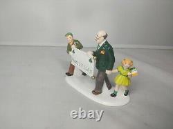 Dept 56 St Patrick's Day parade Snow Village family clan figure Christmas