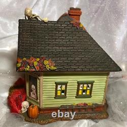 Dept 56 The Skeleton House RETIRED NEW WithDEFECT Halloween Village Trick-Or-Treat