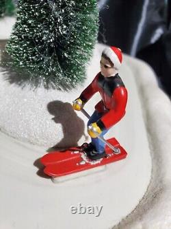 Dept 56 Village Animated Ski Slope Retired 1998 52733 Works withOriginal Box VIDEO