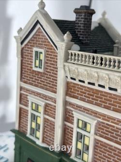 Dept 56 Visiting Santa At Finestrom's Christmas Village Building & Figure