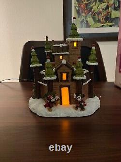Disney Christmas Village -Wilderness Lodge Castle-DV LDG castle in original box