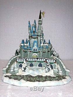 Disney Parks Christmas Holiday Village CINDERELLA CASTLE Light Up