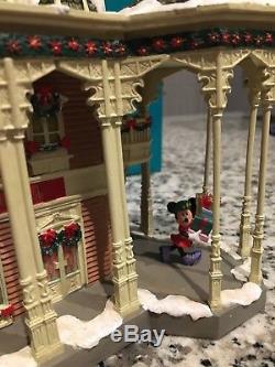 Disney Village Christmas Emporium Minnie Mouse Lighted