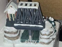 Enesco Its a Wonderful Life Bedford Falls Bridge Christmas House Series II