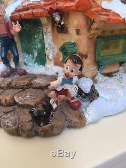 Fumark (Disney) Lighted Pinocchio Village House Geppetto's Toy Shop, Christmas