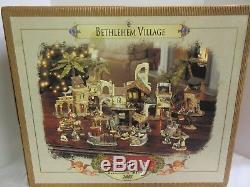 Grandeur Noel 2001 Bethlehem Village Houses 39 PC Collector's Edition NEW IN BOX