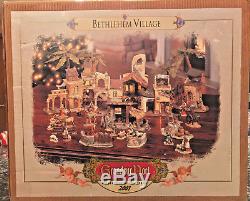 Grandeur Noel 2001 Bethlehem Village Houses Accesories 40 PC Collector's Edition