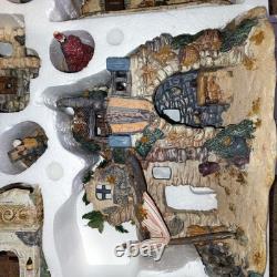 Grandeur Noel 2002 Bethlehem Village Set 44pc Collector's Edition
