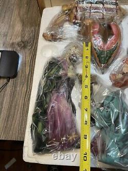 Grandeur Noel 2003 Hand Painted Porcelain Christmas Nativity Set Complete