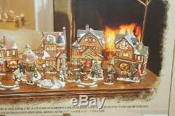 Grandeur Noel 34-piece Victorian Village 2000 Collector's Edition Christmas Euc