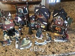 Grandeur Noel 34-piece Victorian Village 2000 Collector's Edition Christmas Euc