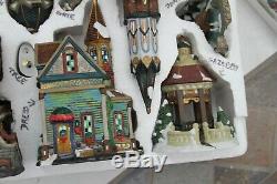 Grandeur Noel 34-piece Victorian Village 2000 Collector's Edition Christmas Euc