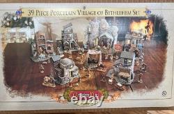Grandeur Noel 39 Pc Porcelain Village Bethlehem Set 2000 Collector's Edition