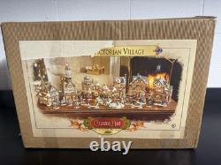 Grandeur Noel 39 Piece Victorian Village Porcelain Collector's Edition 2000