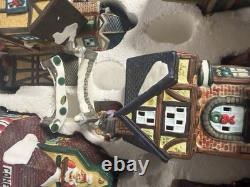 Grandeur Noel 39 Piece Victorian Village Porcelain Collector's Edition 2000