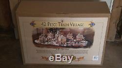 Grandeur Noel 42 Piece Train Village Set 2001 Collector's Edition RARE BRAND NEW
