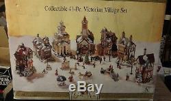 Grandeur Noel Collectable 41 pc. Victorian Village set. Used. Great Condition