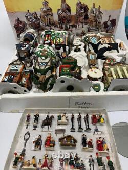 Grandeur Noel Collectible Victorian Village Set READ FREE SHIPPING