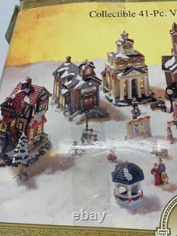 Grandeur Noel Collectible Victorian Village Set READ FREE SHIPPING