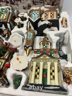 Grandeur Noel Collectible Victorian Village Set READ FREE SHIPPING