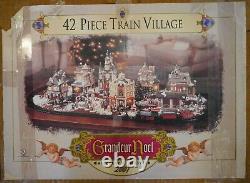 Grandeur Noel Collectors Edition 42 PIECE TRAIN VILLAGE Christmas Set # 663325B
