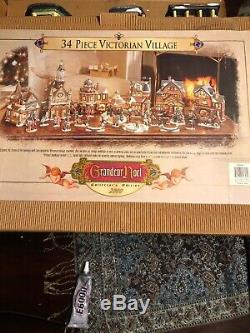 Grandeur Noel Victorian Village Collectors Edition 2000