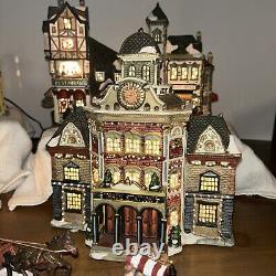 Granduer Noel Victorian Village Collectors Edition 2002