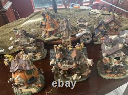 Hallmark Set Of 8 Lighted Halloween Village With Grass