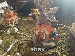 Hallmark Set Of 8 Lighted Halloween Village With Grass
