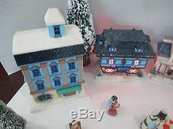 Handmade In Vermont 18-piece Complete Lighted Quaint Christmas Village BX3