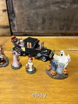 Hawthorne Halloween Village The Munsters Accessory Character Figure Lot Of 19
