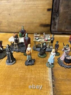 Hawthorne Halloween Village The Munsters Accessory Character Figure Lot Of 19