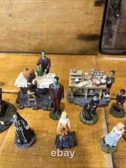 Hawthorne Halloween Village The Munsters Accessory Character Figure Lot Of 19