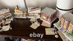 Hawthorne Simpsons Christmas Village Set