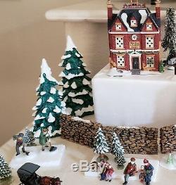 Hawthorne Village Christmas Village Collection/incredible 22 piece set
