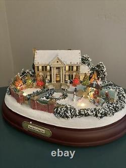 Hawthorne Village Elvis Presley Graceland A Christmas To Remember Lights Up