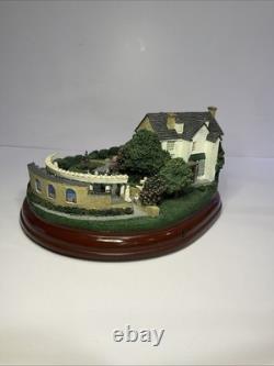 Hawthorne Village Graceland Elvis Lighted Sculpture 2002 #A1503