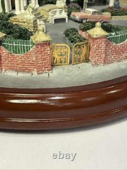 Hawthorne Village Graceland Elvis Lighted Sculpture 2002 #A1503
