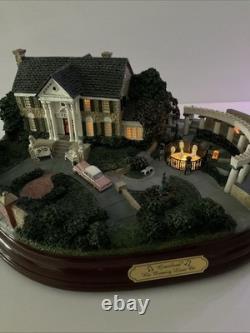 Hawthorne Village Graceland Elvis Lighted Sculpture 2002 #A1503
