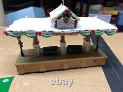 Hawthorne Village HO Scale Peanuts Train Set Snoopy, Charlie Brown, Lucy
